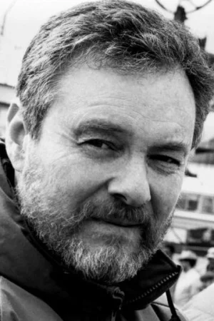 Алан Дж. Пакула