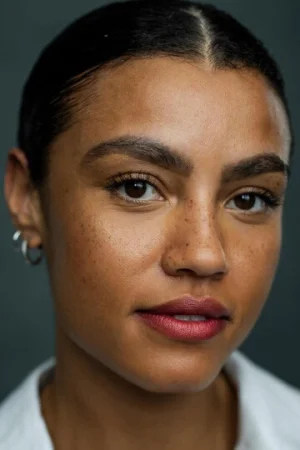 Николь Деон